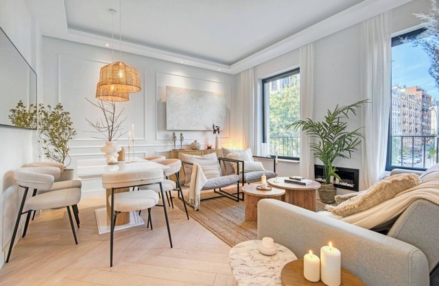 Luxe 2BR Retiro Park Views | Barrio Salamanca