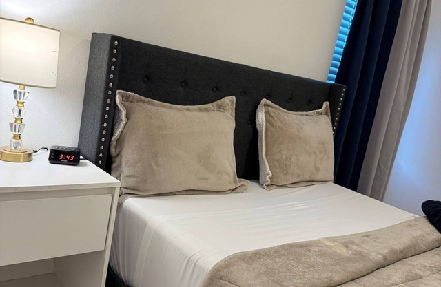 Luxe 3BR for Families Nurses and Group
