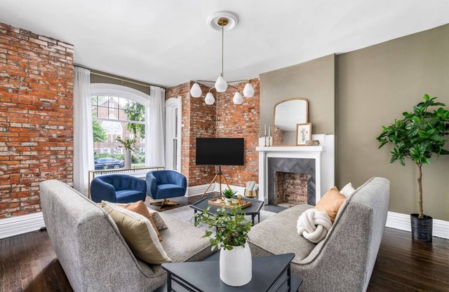 Luxe 4BR w/Chef Kitchen | Walk to OSU + Downtown