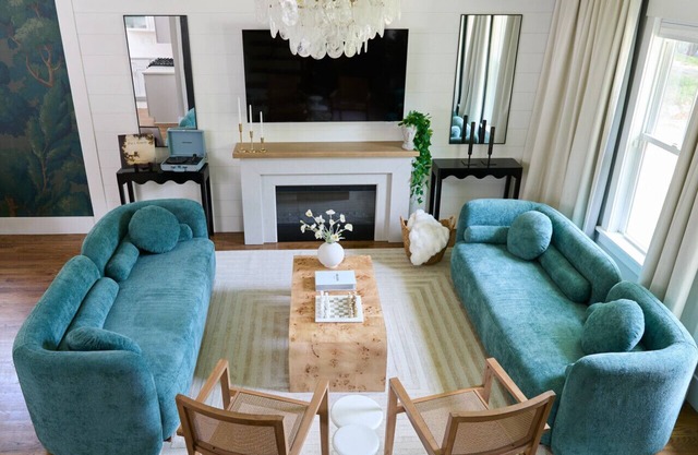 Luxe 5BR Designer Retreat w/Hot Tub | 3 mins to Downtown, 8 to NC State