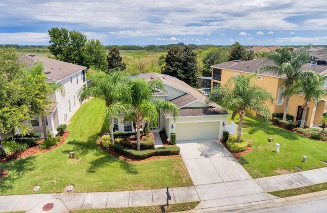 LUXE DISNEY HOME, POOL W/SPA, GAME ROOM, FREE NETFLIX & WIFI