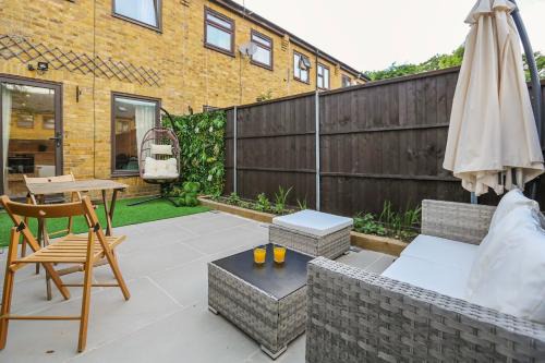 LUXE Garden House Prime Location W Private Parking