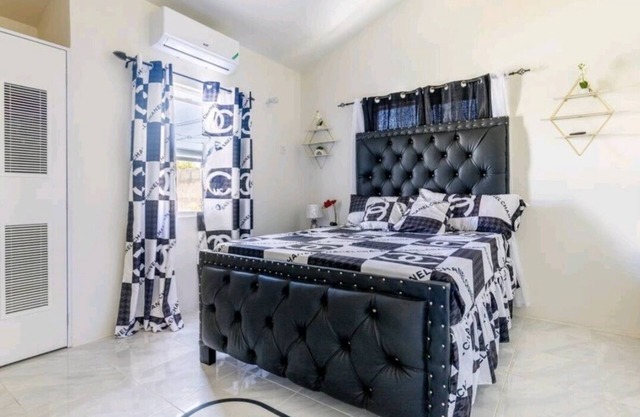 Luxe Haven Retreats come Experience Jamaica 🇯🇲. 2 bedroom 2 bathroom Villa