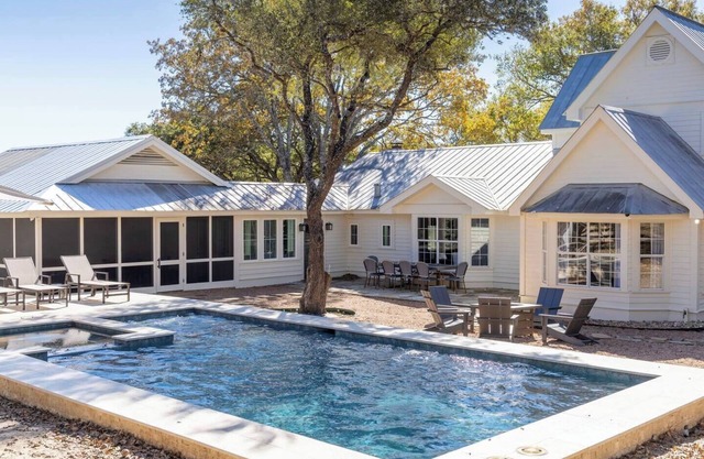 Luxe Leisure: Hot Tub, Pool, & Serenity | Ash Farm