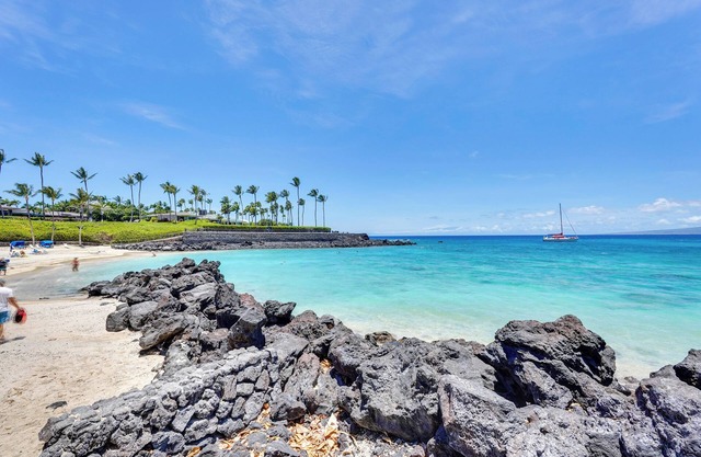 Luxe Maunalani Resort Condo w/Pool + Beach Access