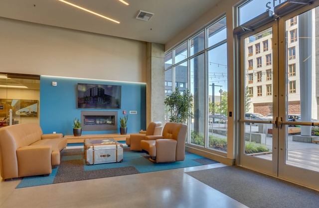 Luxe new-build in NW with bridge views & amazing walkable locale