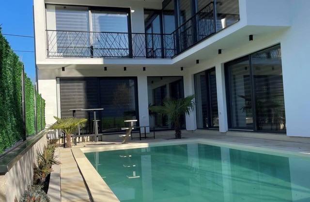Luxe Waters Retreat