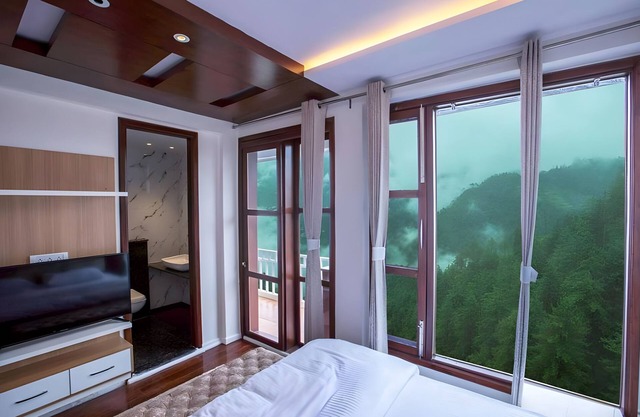 Luxuries 2 BHK Appartment With Scenic Views