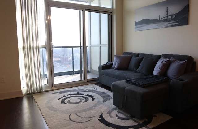 Luxurious 2BR 1Bath Condo in North York