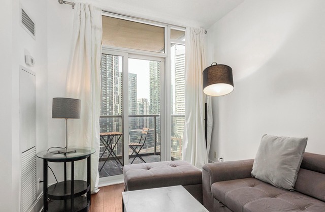 Luxurious 2BR/2BATH Condo- Steps from Square One