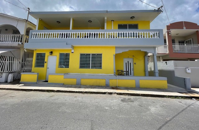 Luxurious 2BR close to Ferry and Ocean views
