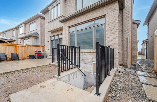 Luxurious 3-Bedroom Basement ensuite! Your Dream Space Awaits You in Oakville!