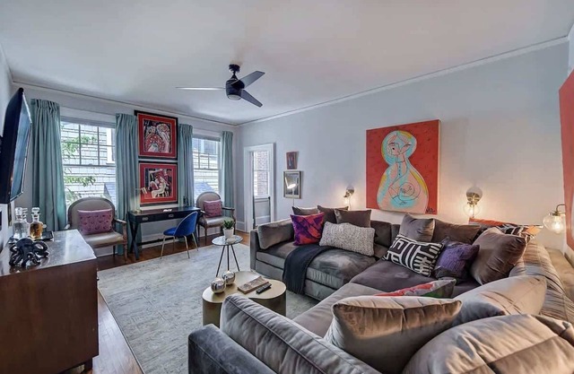 Luxurious 3BR, 2 King Condos | Historic Elizabeth