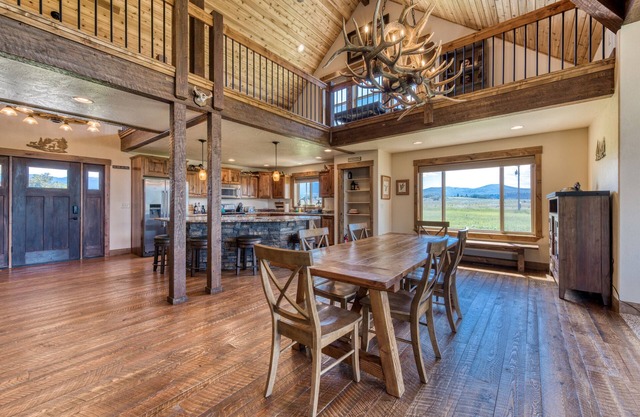 Luxurious 4-bedroom cabin with Mountain View’s