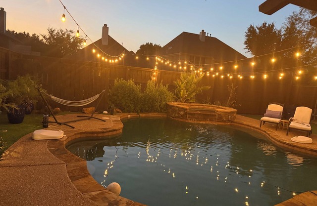Luxurious 5-Bed Villa with Private Pool, Hot tub, Media Room, Grill.