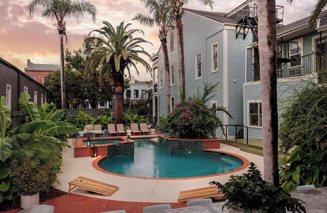 Luxurious 9BR Inn | Heated Pool & Spa