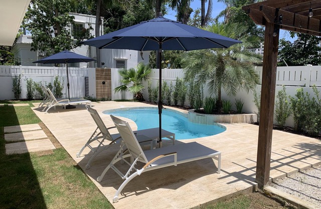 Luxurious and Beautiful Isla Verde Beach house with private pool