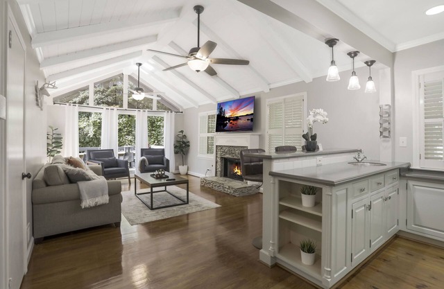 *Luxurious Buckhead Living: Discover Your Dream Home*