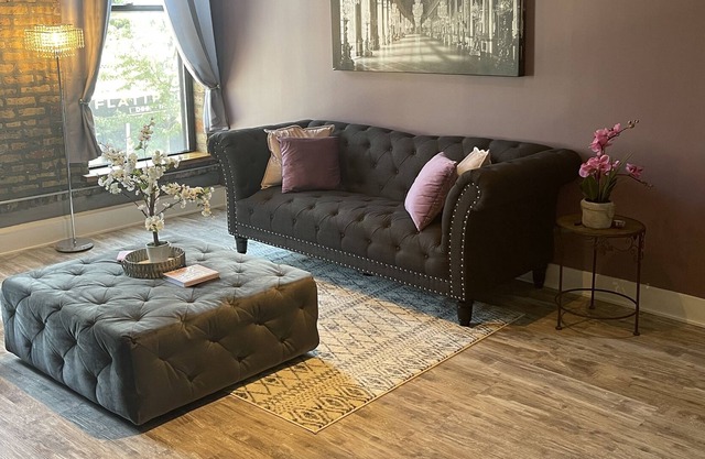 Luxurious|Chic|Spacious|4BR Condo|Close to everything