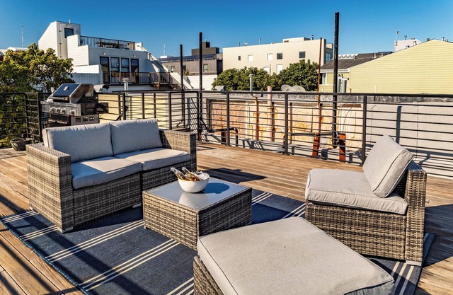 Luxurious Comfort! Rooftop Deck, Perfect Location in San Francisco