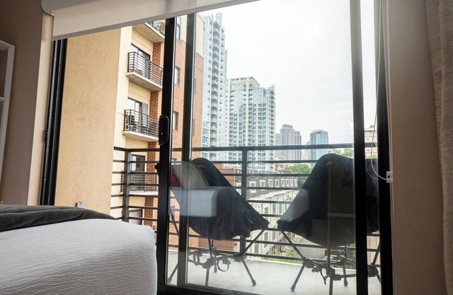 Luxurious Condo in Uptown Charlotte - 60" TVs in each room!