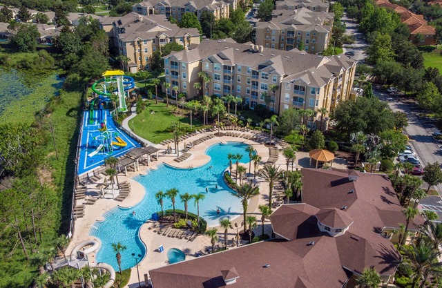 Luxurious Condo Near Disneyfree Waterpark Access