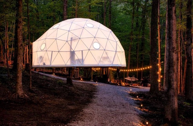 Luxurious Dome Surrounded by Nature for a Unique Romantic Escape near Brimstone and Big South Fork in Tennessee