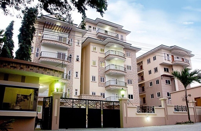 Luxurious Duplex/North Ridge/W Pool/Near Airport