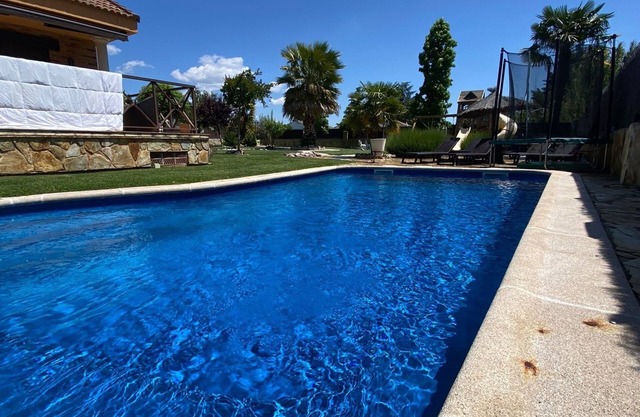 Luxurious Chalet special for families and friends, with a children's park.