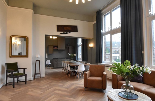 Luxurious Holiday Home in Enkhuizen with Parking