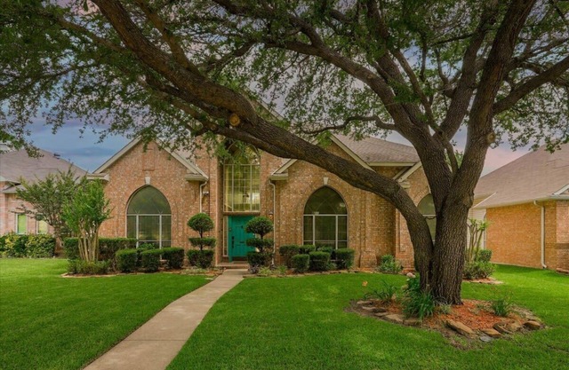 Luxurious Home w Cinema Room & Private Pool