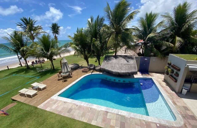 Luxurious house on the seafront of Carneiros with 9 suites and swimming pool, Tamandaré-PE