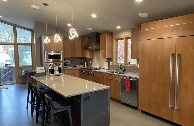 Luxurious Mid-Century Modern close to Camp Randall Stadium