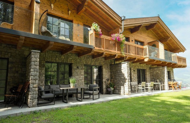 Luxurious Mountain View Holiday Home with Sauna in Krimml