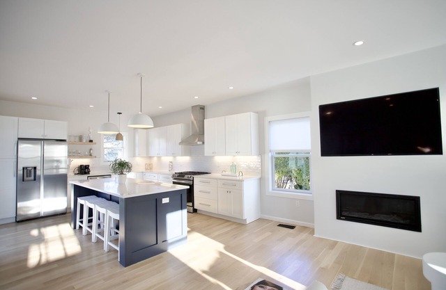 Luxurious New construction steps from the sandy beach