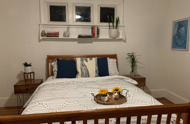 LUXURIOUS newly remodeled 2BR in the heart of Albany