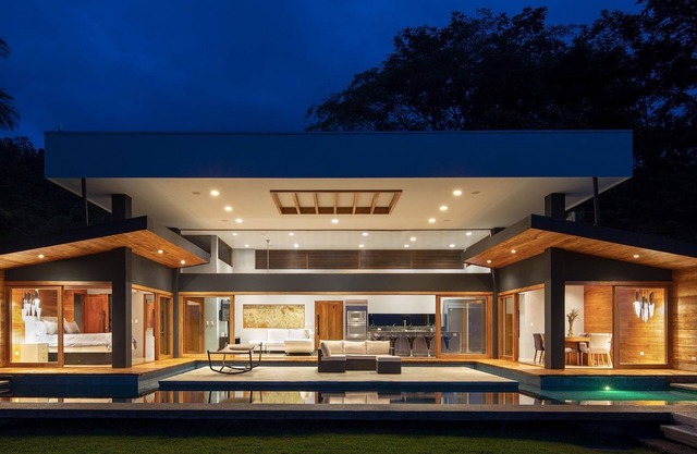 Luxurious Ocean View 18 Acre Private Rainforest Estate, Wildlife and Concierge