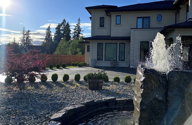 Luxurious one bedroom with full bath close to historic town of fort Langley.