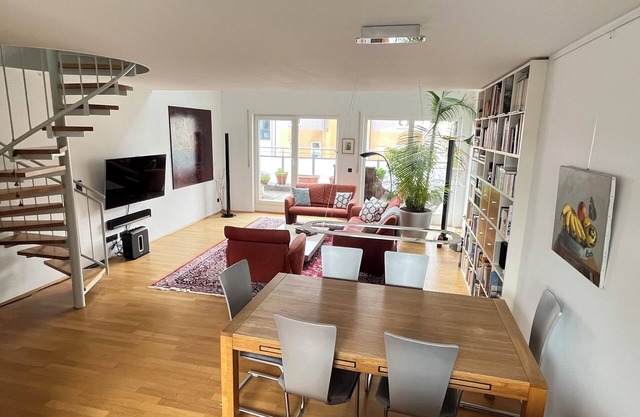 Luxurious penthouse in the heart of Munich, 200 sqm, 3 bedrooms, 3 bathrooms