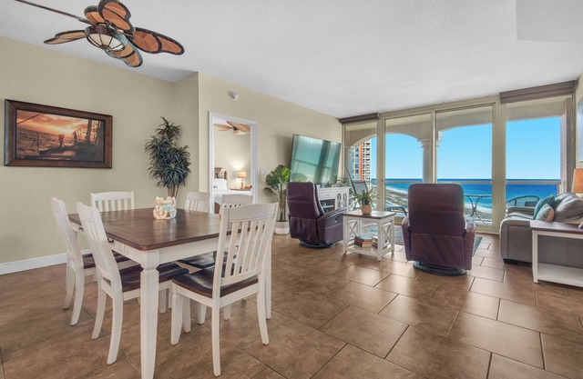 Luxurious Portofino Resort Condo, Panoramic Ocean Views, 8 Pools, Steps From The Beach!