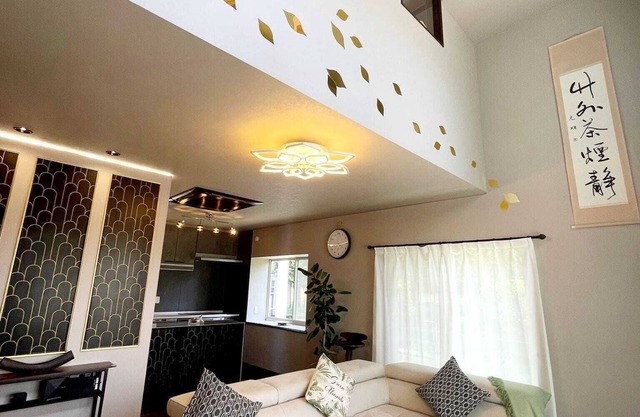 Luxurious private villa 10 minutes from Shizuoka on the Tomei Expressway with views of Mt.