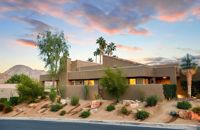 Luxurious Resort Property with Stunning Views in Ironwood Country Club