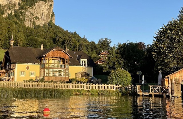 Luxurious traditional Lakehouse on the famous Mondsee - Hubertus Gütl