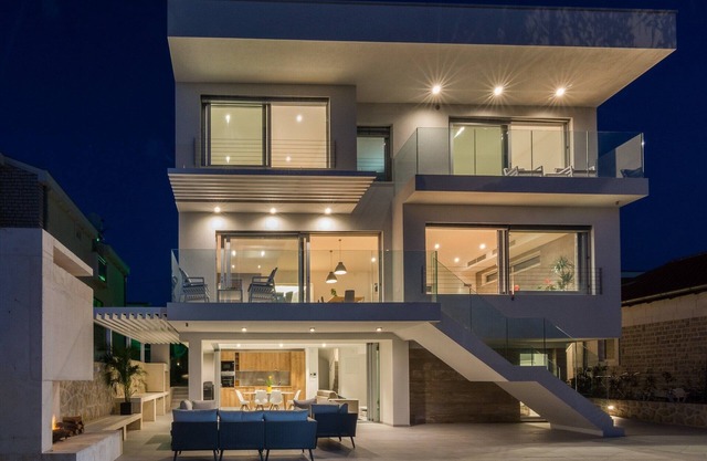 Luxurious Villa in Kozino with Fenced Garden