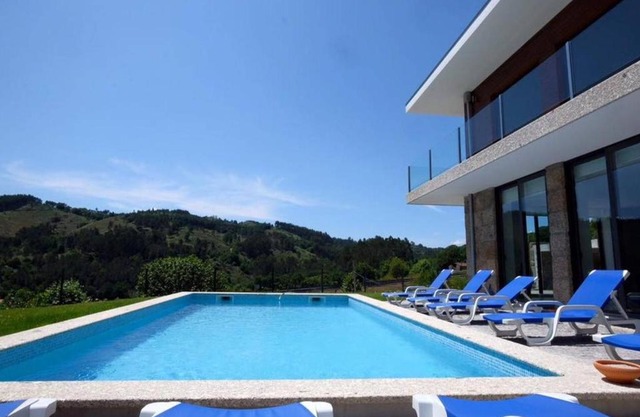 Luxurious Villa in Vieira do Minho – Private Pool
