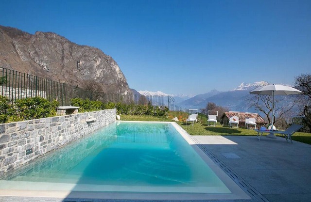 Luxurious Villa With Panoramic Views Of Lake Como, Bellagio Promontory.