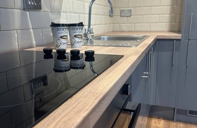 Luxury 1 BDR Studio - Kidderminster