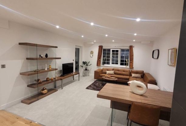 Luxury 1 Bed Apartment In The Heart Of Rochester