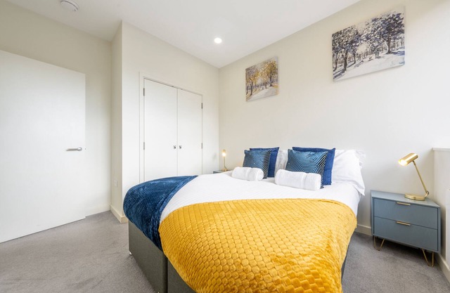 Luxury 1 Bedroom Apartment with Roof Terrace and Gym area