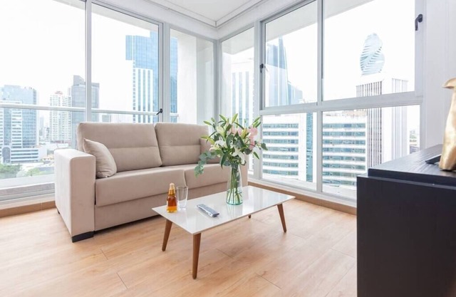 ★Luxury 1 bedroom apt free parking and balcony